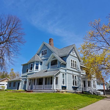 Andy'S Blue House Bed and Breakfast Charlottetown Buitenkant foto